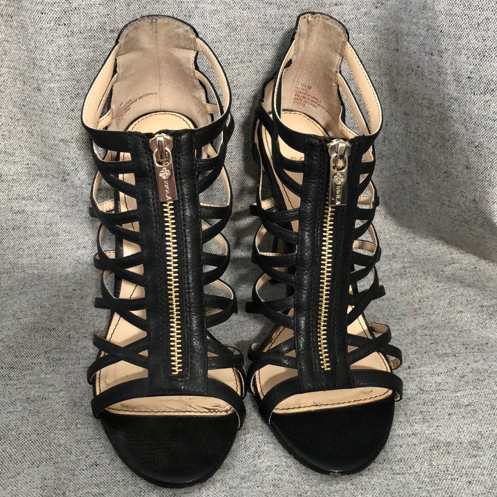 Zip up heels